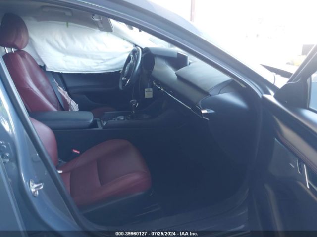 3MZBPACL7NM317520 Mazda Mazda3 Carbon Edition