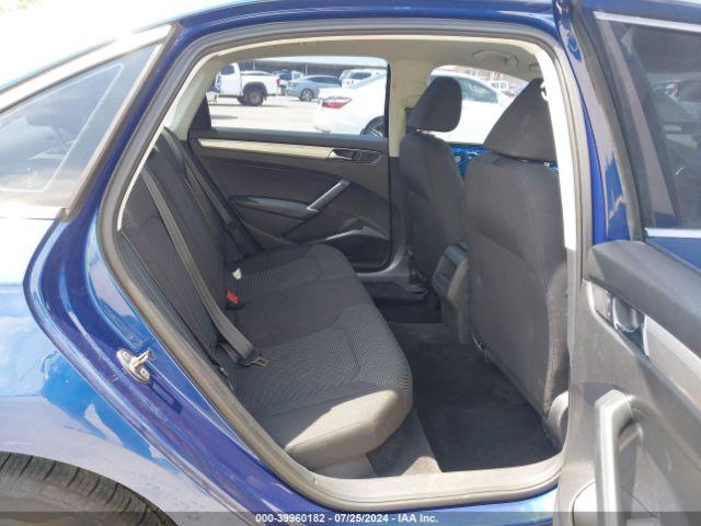 1VWAT7A31HC003364 Volkswagen Passat 1.8t S