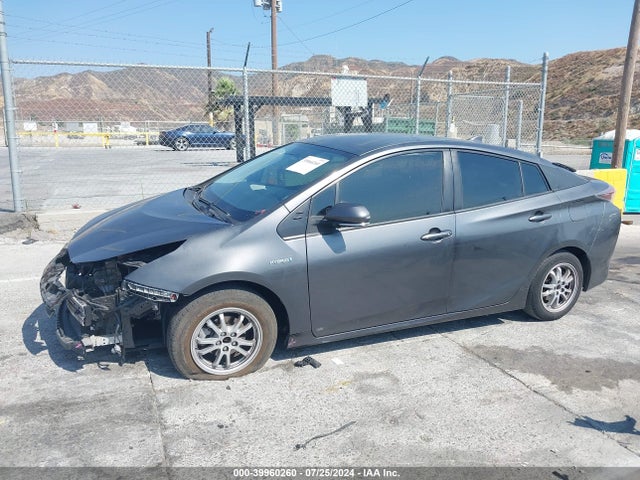 Toyota Prius Two 2016 JTDKBRFU9G3015204 Image 14
