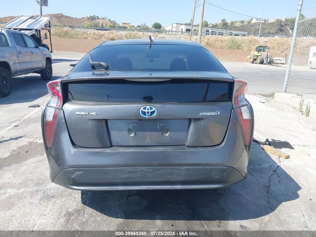 Toyota Prius Two 2016 JTDKBRFU9G3015204 Image 16