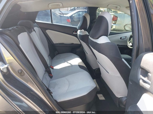 Toyota Prius Two 2016 JTDKBRFU9G3015204 Image 8