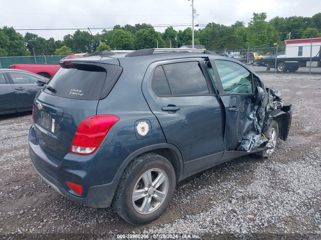 Chevrolet Trax Awd Lt 2022 KL7CJPSM5NB540505 Image 4