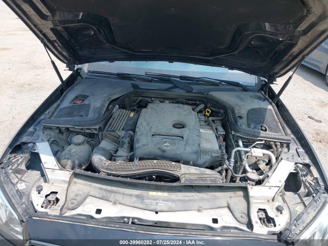 WDDZF4KB0HA025245 Mercedes-Benz E 300 4matic