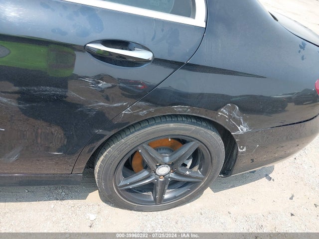 WDDZF4KB0HA025245 Mercedes-Benz E 300 4matic