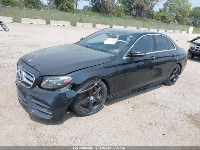 WDDZF4KB0HA025245 Mercedes-Benz E 300 4matic