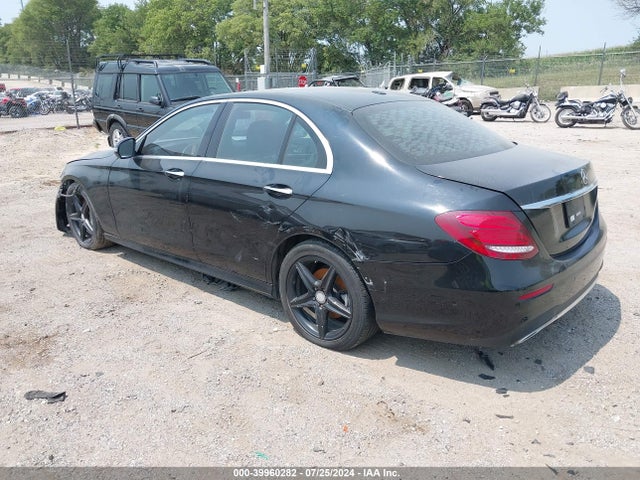 WDDZF4KB0HA025245 Mercedes-Benz E 300 4matic