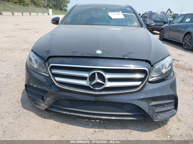 WDDZF4KB0HA025245 Mercedes-Benz E 300 4matic
