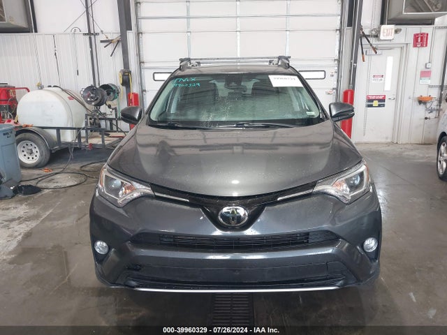 Toyota Rav4 Xle 2018 2T3WFREV9JW507977 Image 13