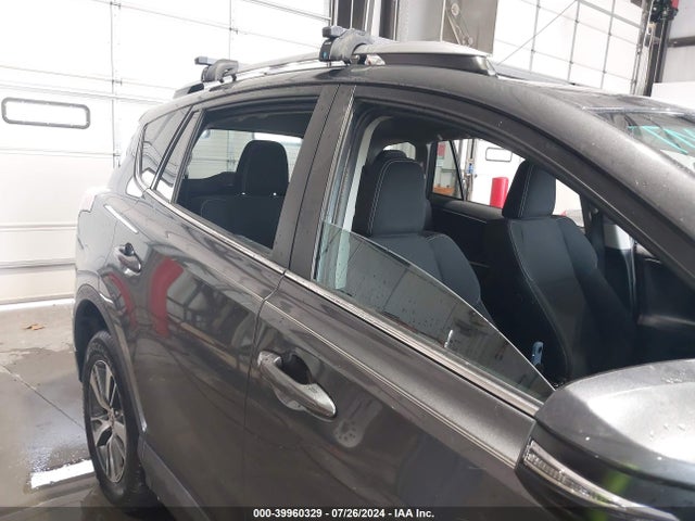 Toyota Rav4 Xle 2018 2T3WFREV9JW507977 Image 6