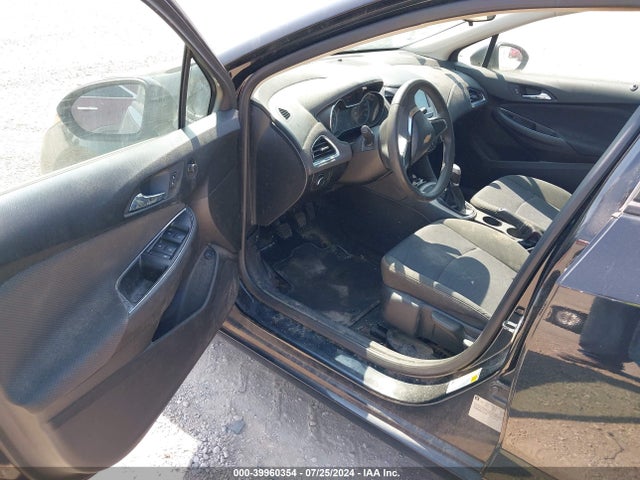 Chevrolet Cruze Ls Manual 2018 1G1BB5SM6J7143164 Image 5