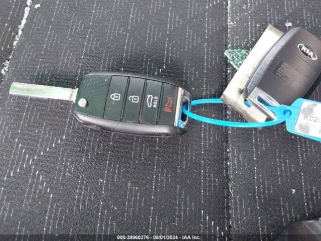 3KPA24AB2KE243275 KIA RIO S