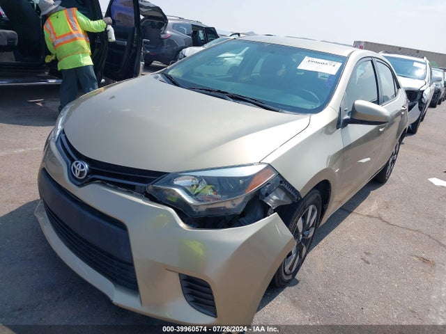 Toyota COROLLA LE 2015 5YFBURHE4FP254245 Image 2