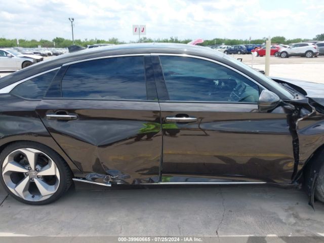 1HGCV2F96JA001523 Honda Accord Touring 2.0t