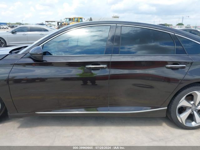 1HGCV2F96JA001523 Honda Accord Touring 2.0t