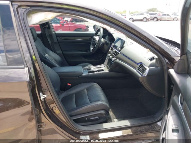 1HGCV2F96JA001523 Honda Accord Touring 2.0t
