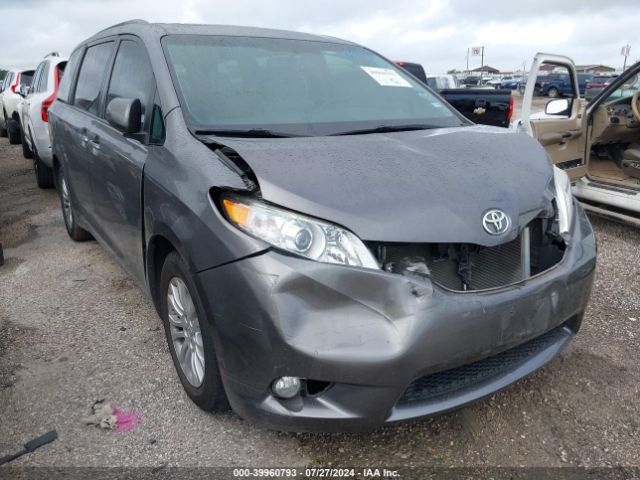 5TDYK3DC6FS675344 Toyota Sienna Xle Premium 8 Passenger