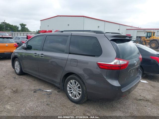 5TDYK3DC6FS675344 Toyota Sienna Xle Premium 8 Passenger