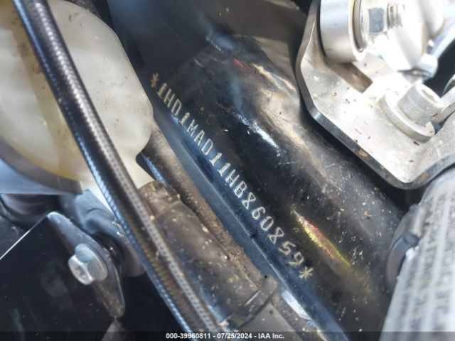 2017 HARLEY-DAVIDSON FLHTCUTG 1HD1MAD11HB860859 Photo 9