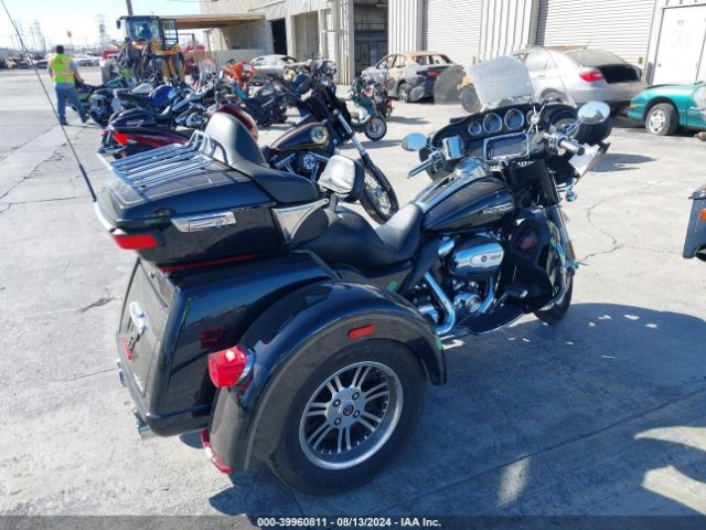 2017 HARLEY-DAVIDSON FLHTCUTG 1HD1MAD11HB860859 Photo 3
