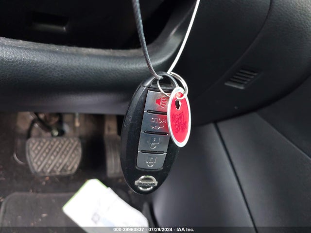 3N1AB7AP4HY328481 Nissan SENTRA SV