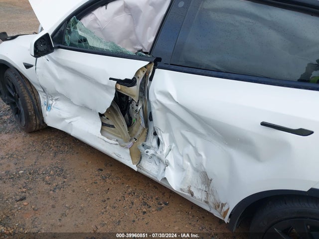 2022 TESLA MODEL Y 7SAYGDEE7NF567781 Photo 5