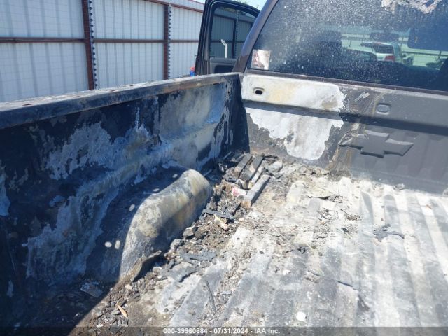 1GCVKREC8JZ143783 Chevrolet Silverado 1500 1lt/2lt