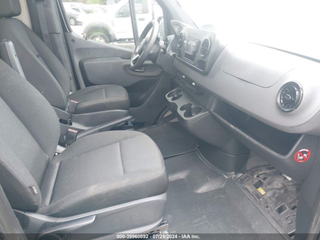 WD4PF1CD2KP111814 Mercedes-Benz Sprinter 2500 High Roof V6