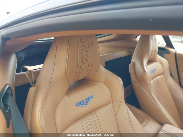 SCFSMGAW3KGN00559 Aston Martin Vantage
