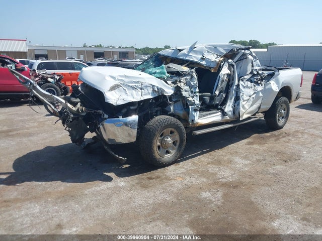 RAM 2500 Slt  4x4 6'4 Box 2018 3C6UR5DL2JG218244 Image 2