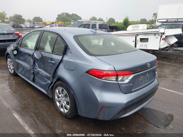 Toyota COROLLA LE 2022 JTDEPMAE2NJ223337 Image 3