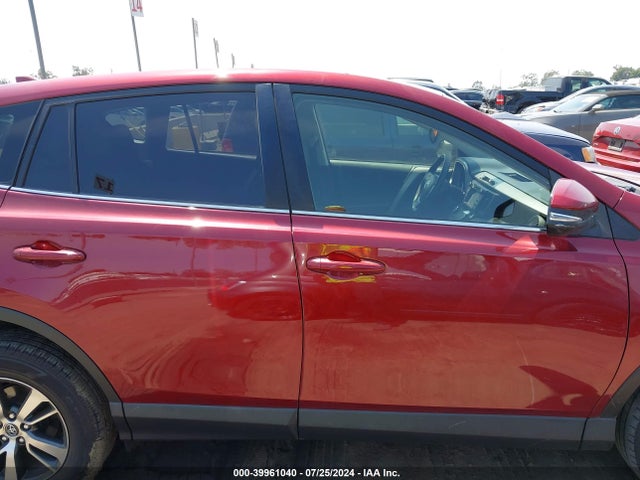 Toyota Rav4 Xle 2018 JTMWFREV7JD110703 Image 13