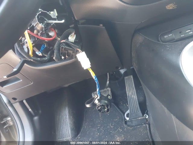 KIA SOUL + 2019 KNDJP3A55K7631204 Image 11