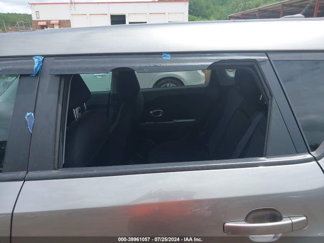 KIA SOUL + 2019 KNDJP3A55K7631204 Image 18