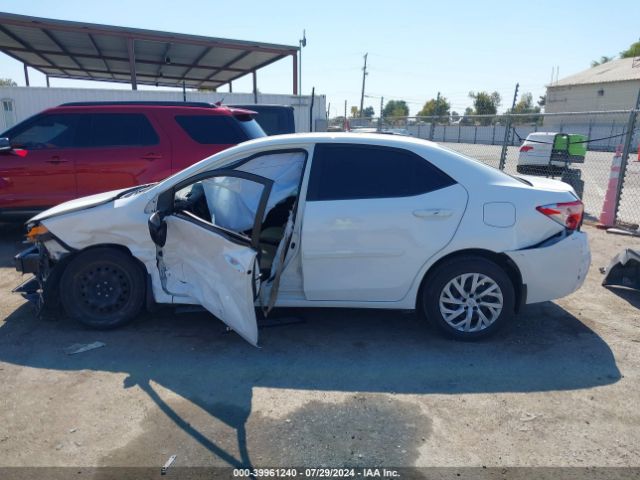 2T1BURHE8JC982563 Toyota Corolla L/le/se/xle/xse