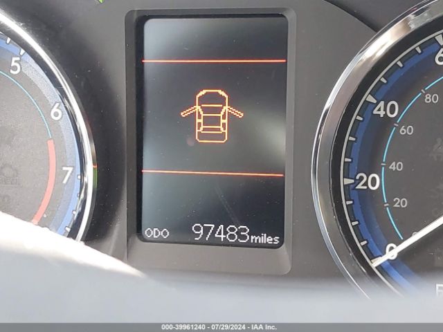2T1BURHE8JC982563 Toyota Corolla L/le/se/xle/xse