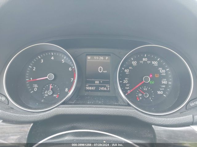 1VWBT7A39GC059958 Volkswagen Passat 1.8t Se