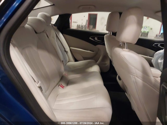 1C3CCCAB5FN564085 Chrysler 200 Limited