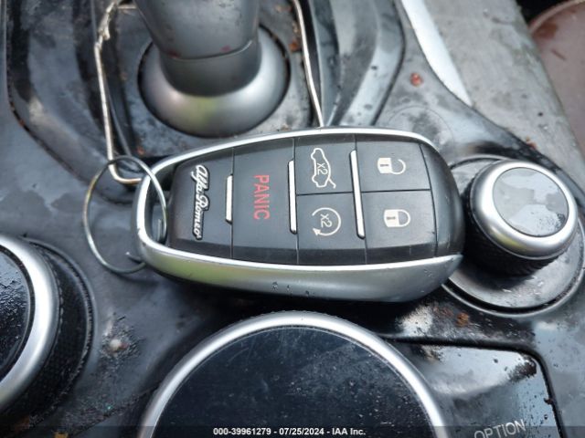 ZASFAKBN9J7B83538 Alfa Romeo STELVIO TI