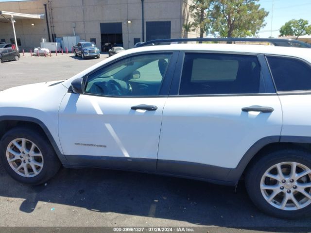 1C4PJLAB1GW258046 Jeep Cherokee Sport