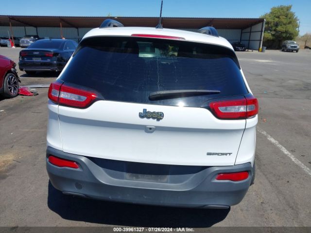1C4PJLAB1GW258046 Jeep Cherokee Sport
