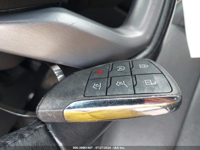 1GKS1GKT9NR111501 GMC Yukon Xl 2wd Slt