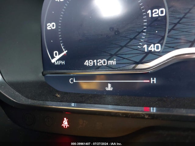 1GKS1GKT9NR111501 GMC Yukon Xl 2wd Slt