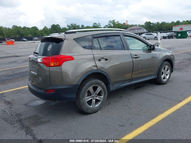 Toyota Rav4 Xle 2015 JTMRFREV0FD125130 Image 4