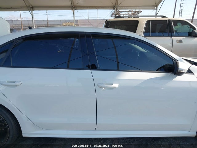 1VWAA7A33JC001515 Volkswagen Passat 2.0t R-line/2.0t S