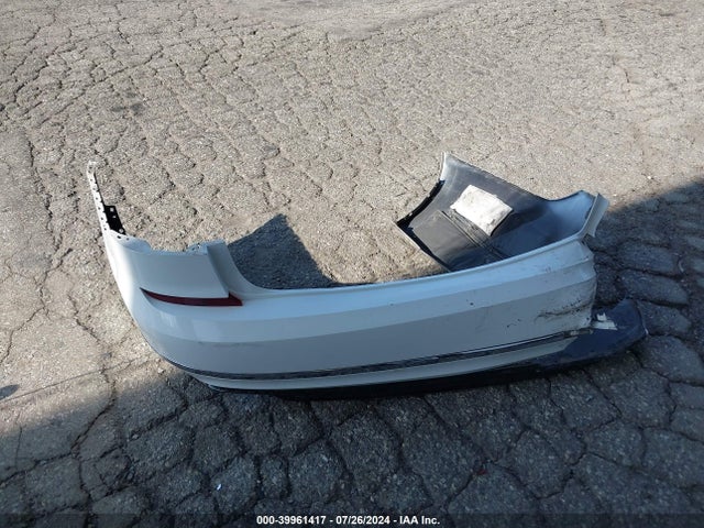 1VWAA7A33JC001515 Volkswagen Passat 2.0t R-line/2.0t S