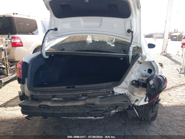 1VWAA7A33JC001515 Volkswagen Passat 2.0t R-line/2.0t S