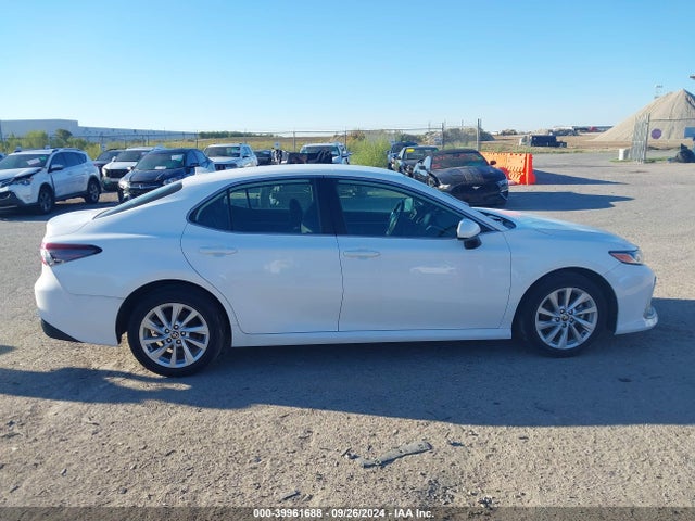 Toyota CAMRY LE 2021 4T1C11AK4MU433573 Image 13