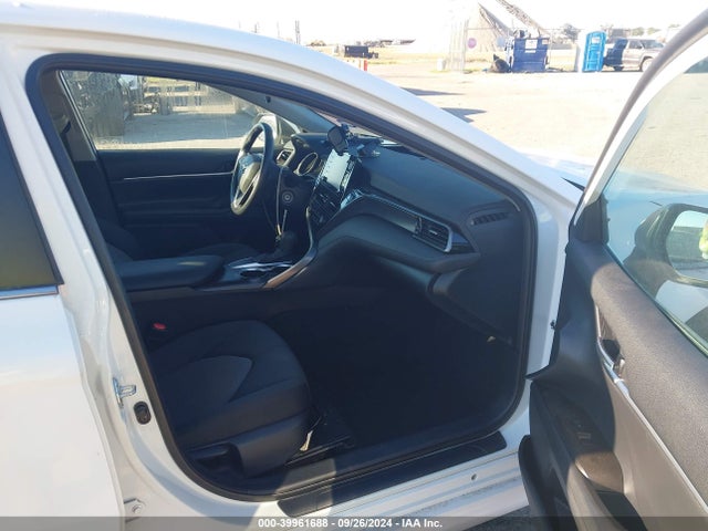 Toyota CAMRY LE 2021 4T1C11AK4MU433573 Image 5