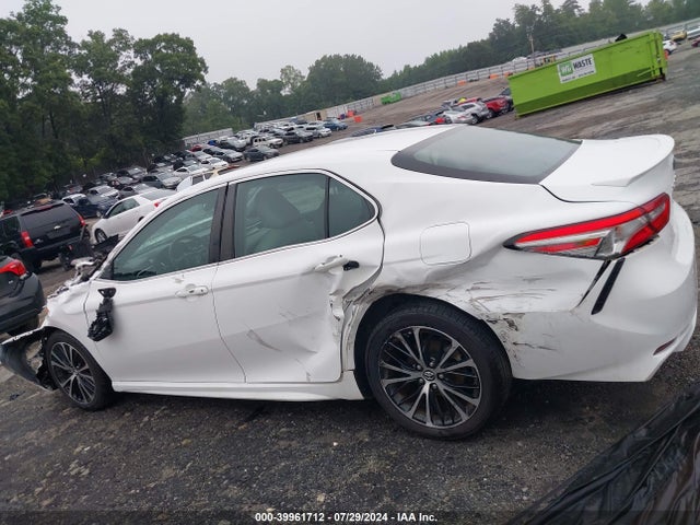 Toyota CAMRY SE 2018 4T1B11HK2JU073622 Image 14
