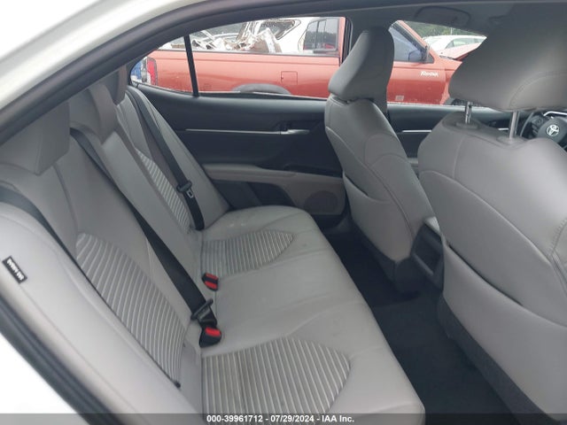 Toyota CAMRY SE 2018 4T1B11HK2JU073622 Image 8